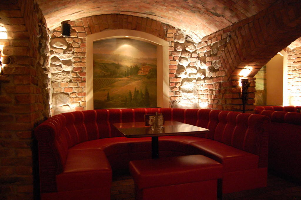 Hotel Aleksander Włocławek エクステリア 写真