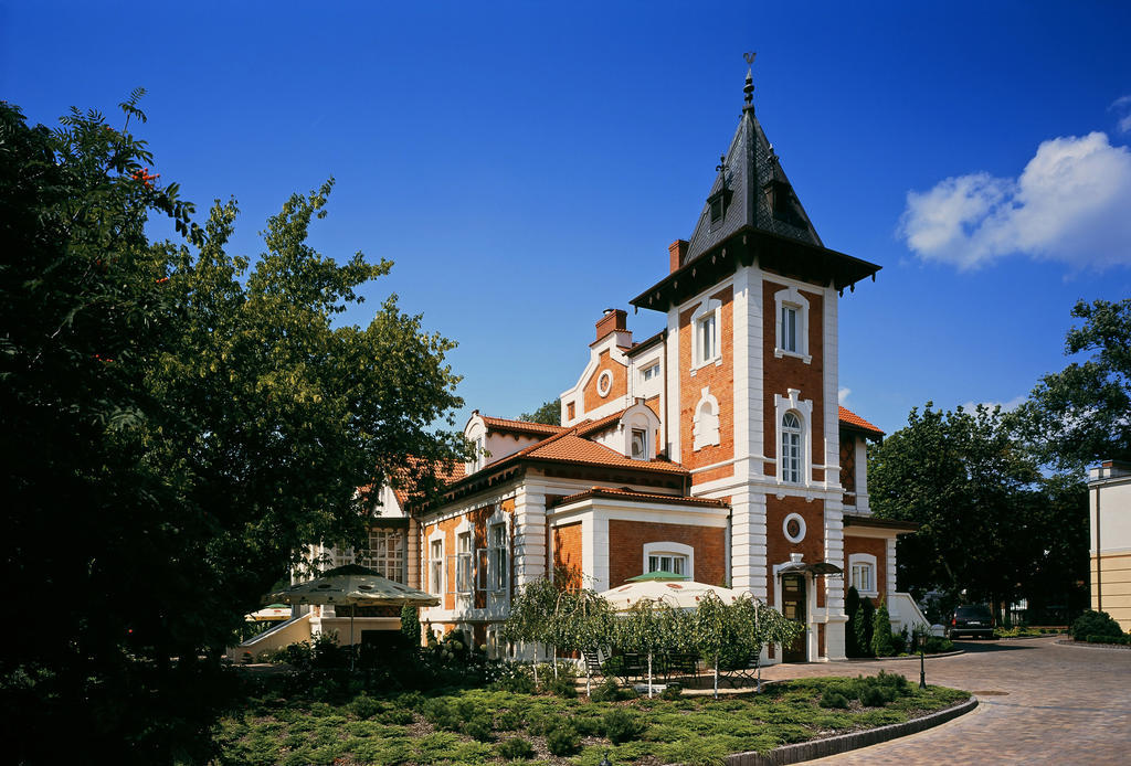 Hotel Aleksander Włocławek エクステリア 写真