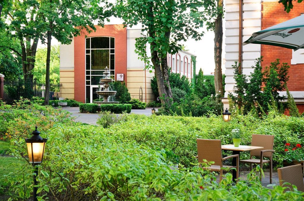 Hotel Aleksander Włocławek エクステリア 写真