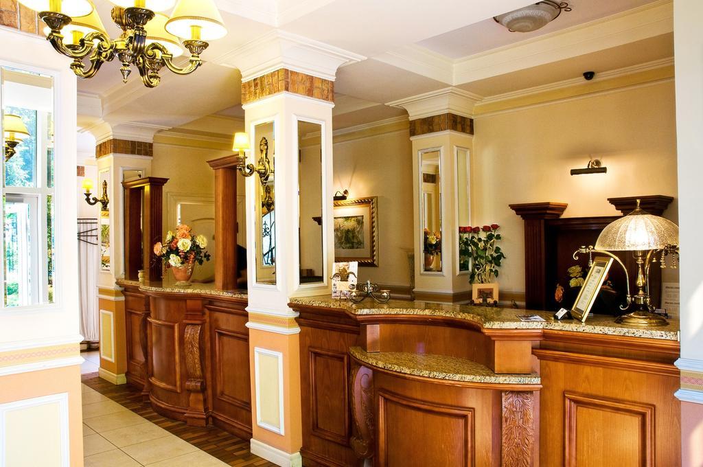 Hotel Aleksander Włocławek エクステリア 写真